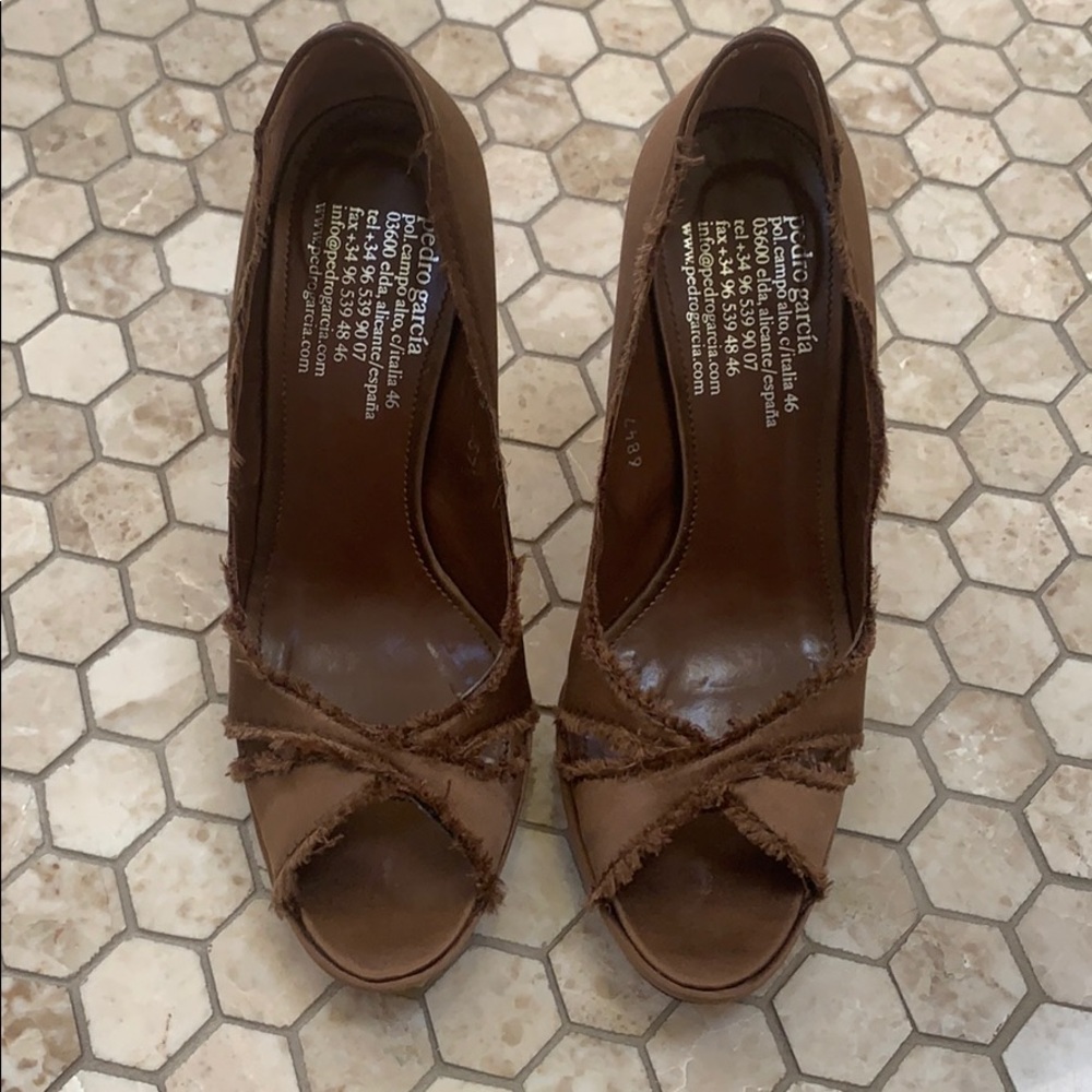 Pedro Garcia pumps